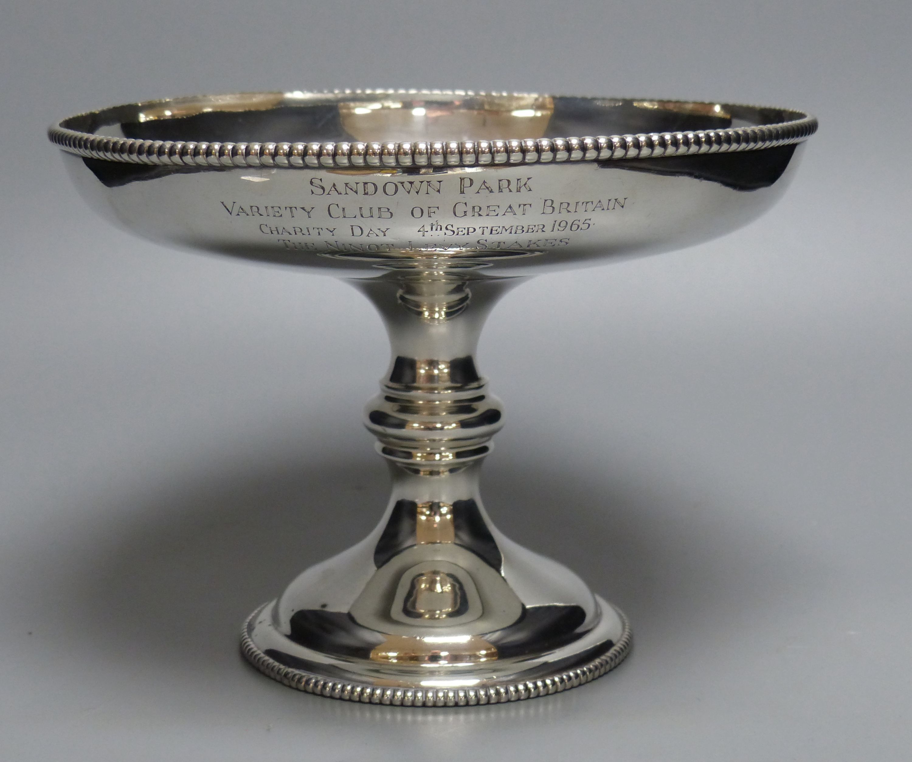 A silver presentation horse racing tazza, 22.47oz